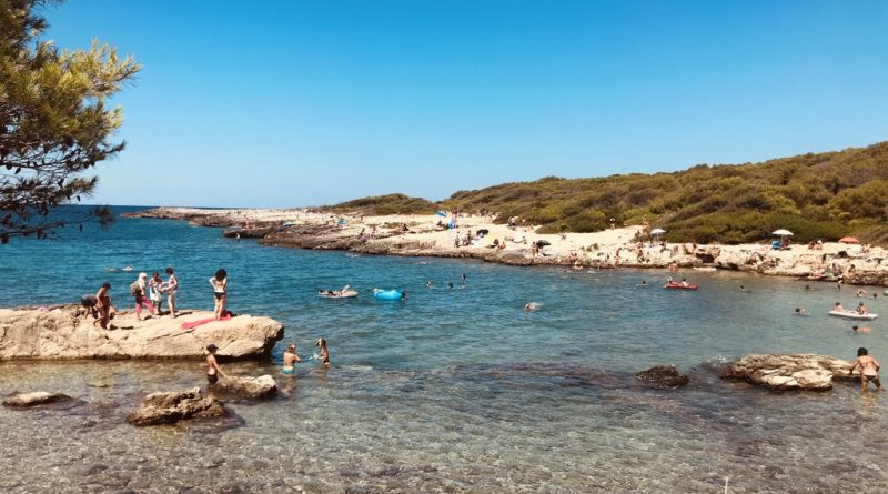 In foto il bellissimo mare dell'incontaminata Porto Selvaggio