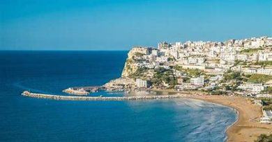 L’IA sbarca sul Gargano: Peschici lancia la “Digital Human” per un turismo 4.0